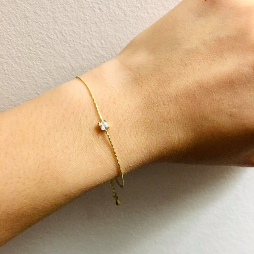 Cute Fashion Dainty Gold Colored Bracelet
